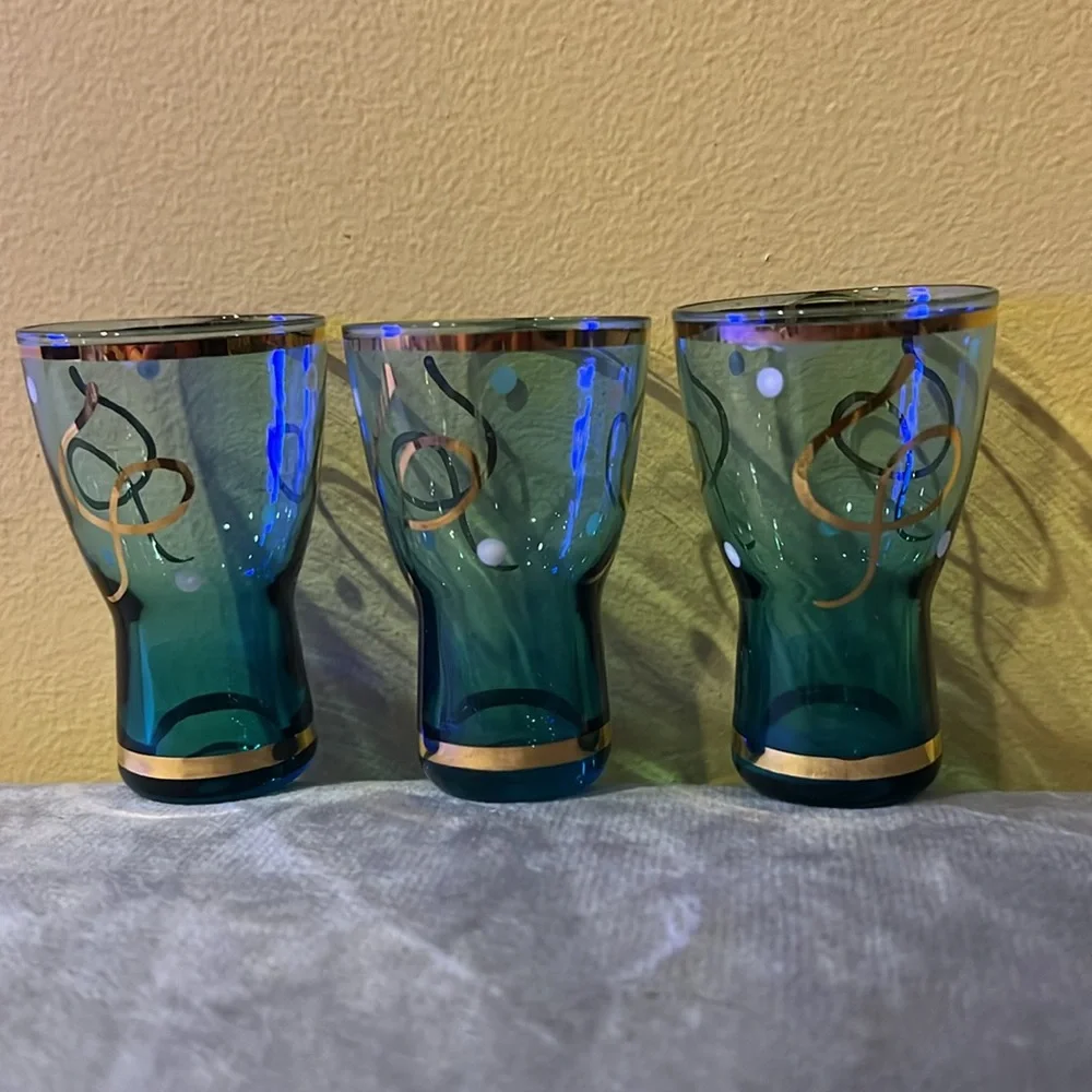 Elegant Blue and Gold Shot Glasses DL13